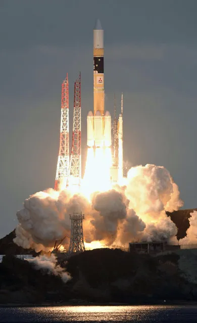 Japan’s H-2A rocket lifts off carrying Defense Ministry's first communications satellite Kirameki-2 from the Tanegashima Space Center in Minamitane on Tanegashima Island, southern Japan, Tuesday, January 24, 2017. (Photo by Yu Nakajima/Kyodo News via AP Photo)
