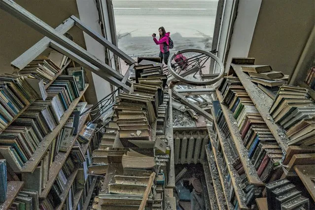 Destroyed library in Chernihiv by the russian army shelling to take the city during the combats with the ukrainian soldiers on April 11, 2022. (Photo by Celestino Arce Lavin/ZUMA Press Wire/Rex Features/Shutterstock)
