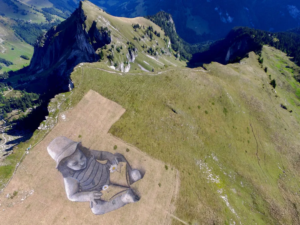 The Day in Photos – September 12, 2017