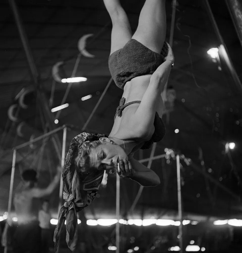 Simply Some Photos: Circus Girls of Sarasota Taking a Break in 1949