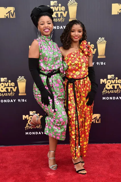 Chloe Bailey (L) and Halle Bailey attend the 2018 MTV Movie And TV Awards at Barker Hangar on June 16, 2018 in Santa Monica, California. (Photo by Alberto E. Rodriguez/Getty Images for MTV)