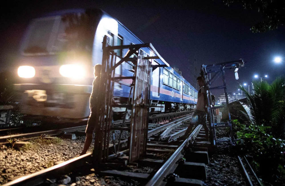 The “Trolley Boys” of Manila