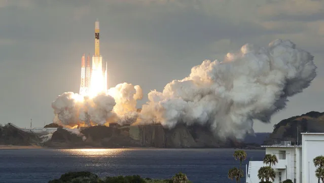 Japan’s H-2A rocket lifts off carrying Defense Ministry's first communications satellite Kirameki-2 from the Tanegashima Space Center in Minamitane on Tanegashima Island, southern Japan, Tuesday, January 24, 2017. (Photo by Yu Nakajima/Kyodo News via AP Photo)