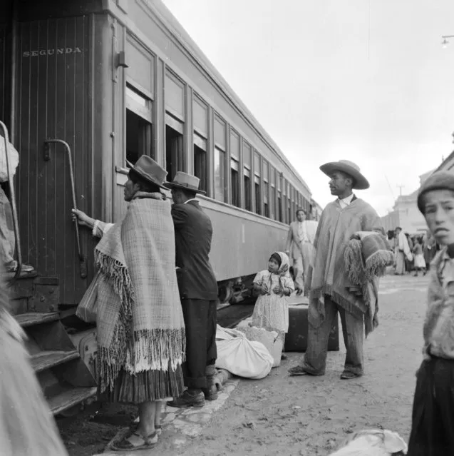 Departure of the La Paz to Buenos Aires express from the Argentine frontier station La Quiaca, circa 1955. (Photo by Three Lions/Getty Images)