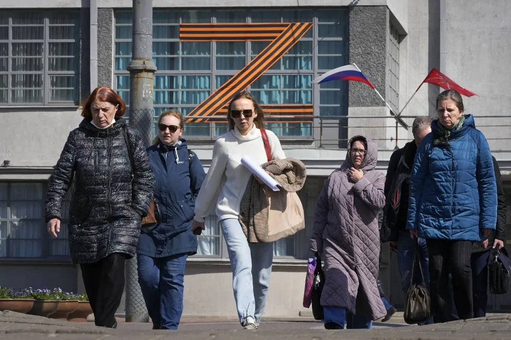 A Look at Life in Russia, Part 3/4