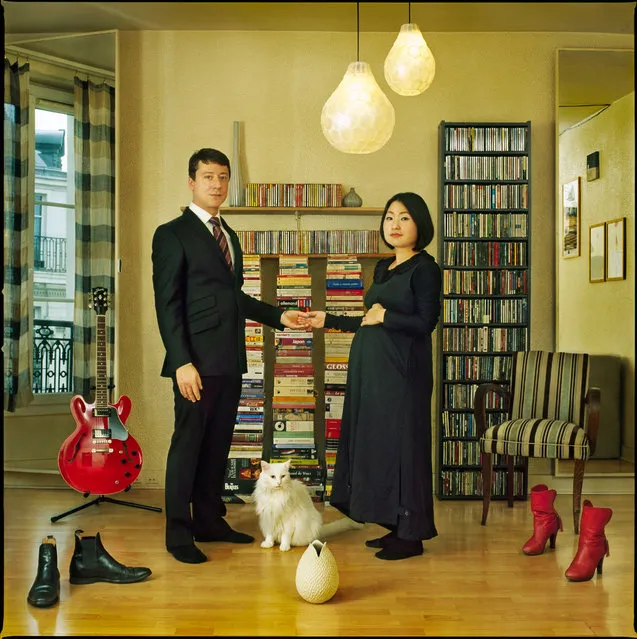 Kiyoshi finds her subjects through ads placed on posters and online. She chats to them about their lives, their passions and their homes before taking their portrait. Here: Kana and Edouard, Paris, 2012. (Photo by Mami Kiyoshi/Galerie Annie Gabrielli/The Guardian)