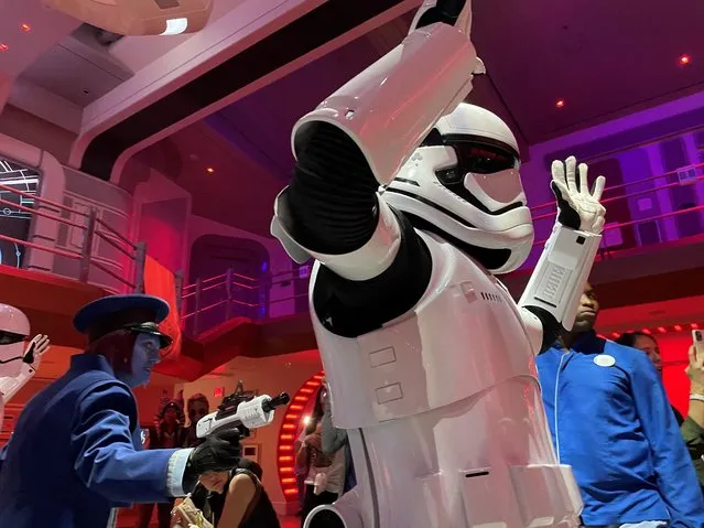 “Star Wars” characters perform on the new Starcruiser experience at Walt Disney World in Orlando, Florida, U.S., February 24, 2022. (Photo by Lisa Richwine/Reuters)