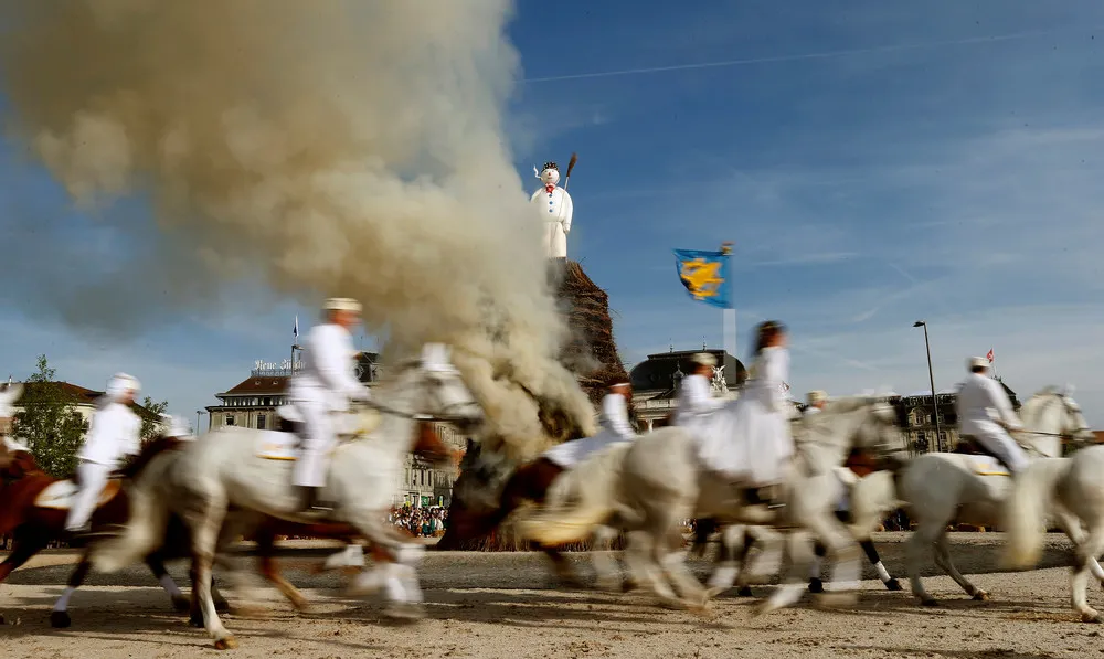 The Day in Photos – April 25, 2017