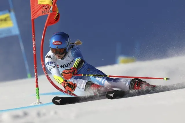 United States' Mikaela Shiffrin speeds down the course during an alpine ski World Championships giant slalom, in Meribel, France, Thursday, February 16, 2023. (Photo by Alessandro Trovati/AP Photo)