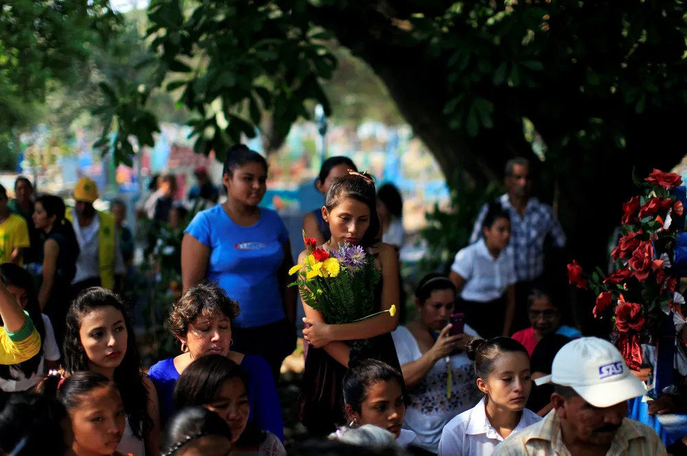 El Salvador's Young Emergency Workers