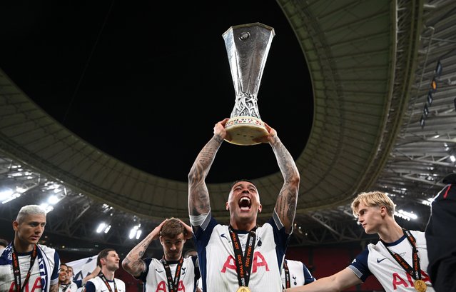 Pedro Porro of Tottenham Hotspur lifts the UEFA Europa League trophy after his team's victory in the UEFA Europa League Final 2025 between Tottenham Hotspur and Manchester United at Estadio de San Mames on May 21, 2025 in Bilbao, Spain. (Photo by Michael Regan - UEFA/UEFA via Getty Images)