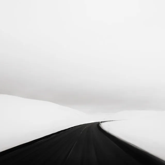 White sheet in Iceland. (Photo by Andy Lee/Caters News)