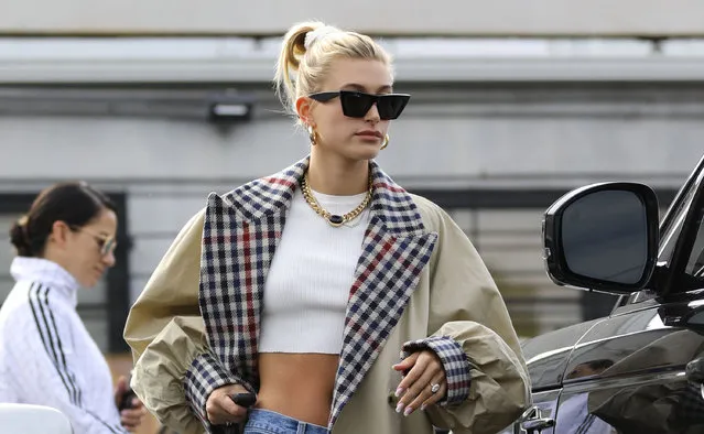 Hailey Baldwin ready for the rain in Los Angeles just before her wedding in South Carolina on September 27, 2019. (Photo by X17/SIPA Press)