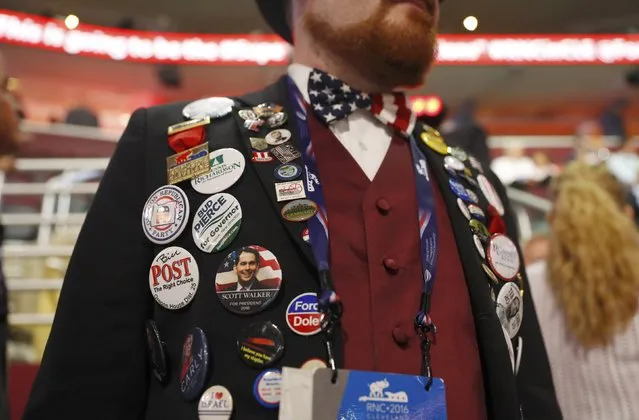 Oregon alternate RNC delegate Nathan Dahlin wears an assortment of political buttons at the Republican National Convention in Cleveland, Ohio, U.S. July 18, 2016. (Photo by Aaron P. Bernstein/Reuters)