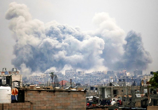 Smoke rises following Israeli strikes, in Jabalia in the northern Gaza Strip on May 15, 2025. (Photo by Mahmoud Issa/Reuters)