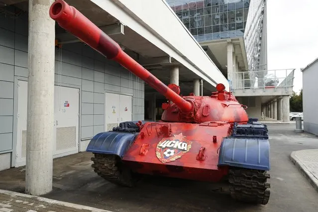 Football Soccer, Tottenham Hotspur Press Conference & Training, CSKA Stadium, Moscow, Russia on September 26, 2016. General view of a tank outside the stadium. (Photo by John Sibley/Reuters/Action Images/Livepic)