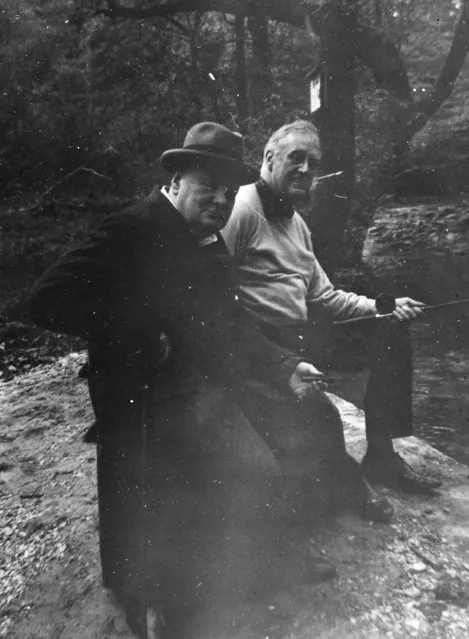 “Franklin D. Roosevelt and Winston Churchill at the presidential retreat Shangri, La”. May 14, 1943. (Photo by an unknown photographer)