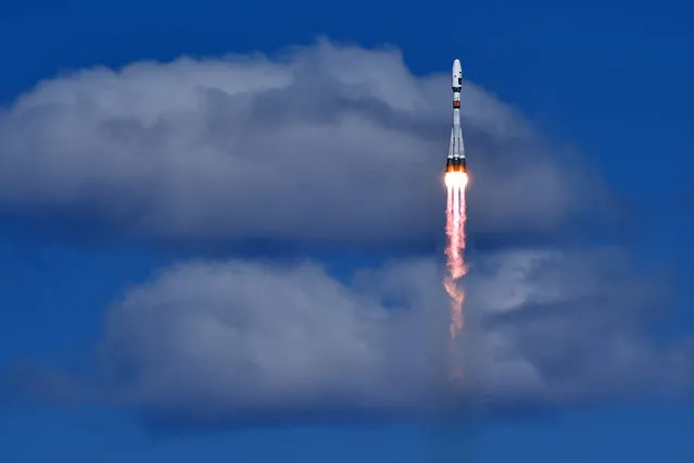 A Russian Soyuz 2.1a rocket carrying Lomonosov, Aist-2D and SamSat-218 satellites lifts off from the launch pad at the new Vostochny cosmodrome outside the city of Uglegorsk, about 200 kilometers (125 miles)  from the city of Blagoveshchensk in the far eastern Amur region Thursday, April 28, 2016. (Photo by Kirill Kudryavtsev/Pool Photo via AP Photo)