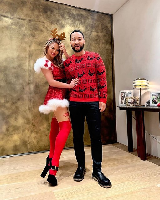 American model and television personalit Chrissy Teigen and John Legens wear matching Christmas outfits for the holidays at the end of December 2021. (Photo by chrissyteigen/Instagram)