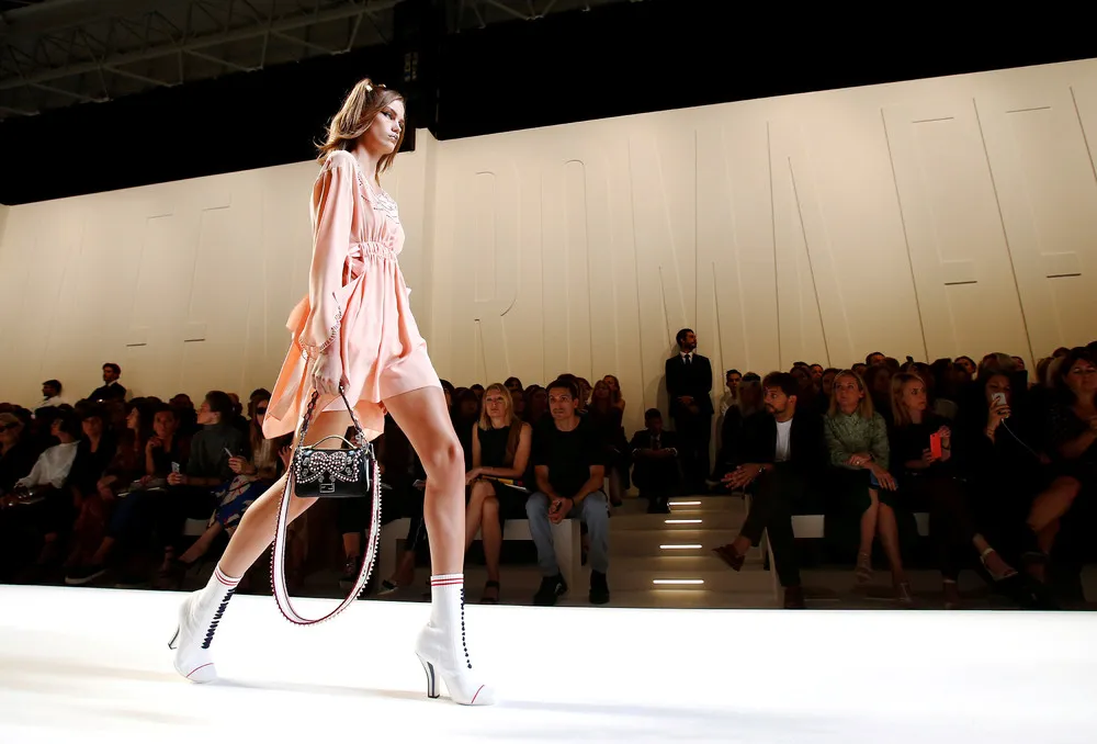 The Day in Photos – September 27, 2016, Part 1/2