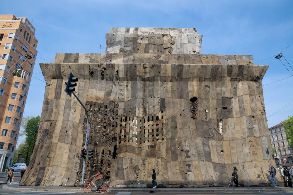 The Day in Photos – April 4, 2019