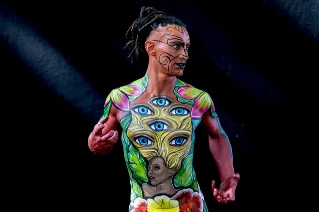 A model poses for a picture during the 20th World Bodypainting Festival 2017 on July 29, 2017 in Klagenfurt, Austria. (Photo by Jan Hetfleisch/Getty Images)