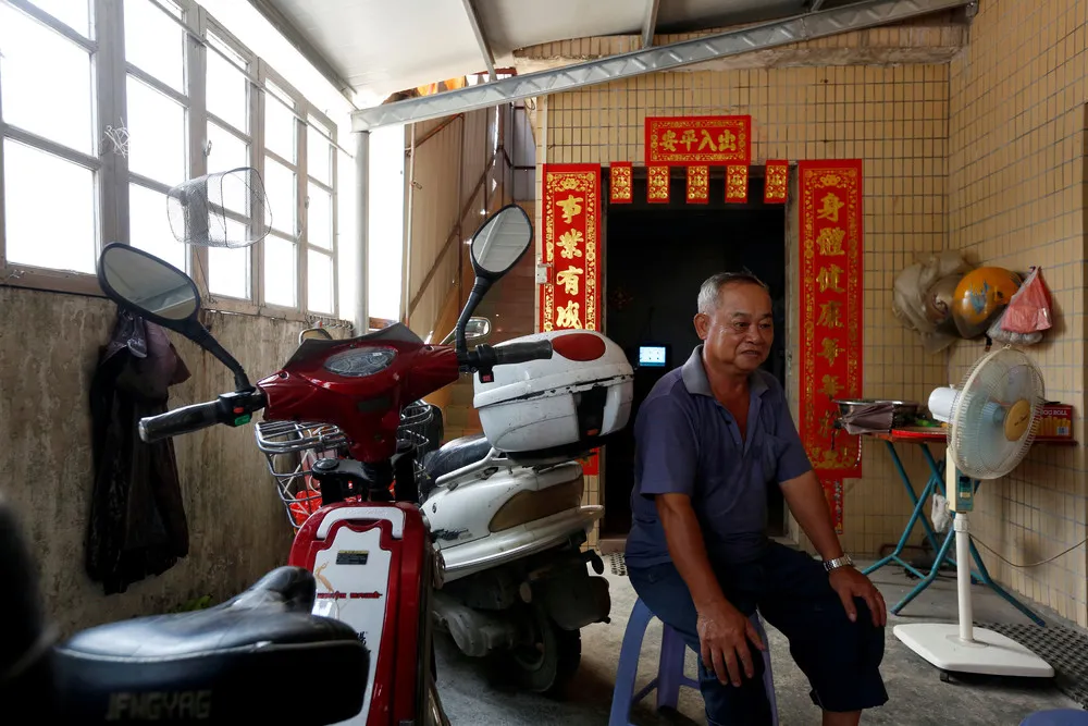 A Look at Life in China, Part 1/2
