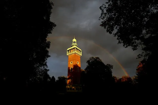 A double rainbow arcs over the Carillon in Loughborough, central England, October 14, 2015. (Photo by Darren Staples/Reuters)