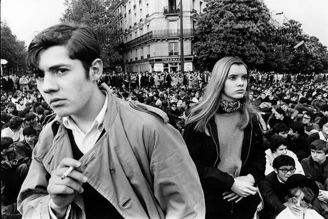 Student demonstrations in Paris, on April 11, 1968. The protests of 1968 comprised a worldwide escalation of social conflicts, predominantly characterized by popular rebellions against military and bureaucratic elites, who responded with an escalation of political repression. The most spectacular manifestation of this in European countries were the May 1968 protests in France, in which students linked up with wildcat strikes of up to ten million workers, and for a few days the movement seemed capable of overthrowing the government. (Photo by David Newell-Smith/GNM Archive/The Observer/The Guardian)