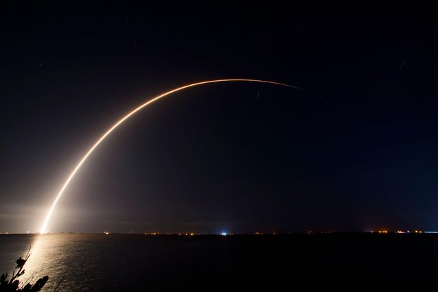 A SpaceX Falcon 9 rocket carrying 28 Starlink satellites lifts off from Space Launch Complex-40 at Cape Canaveral Space Force Station, Florida, at 9:52 p.m. EDT on Apr. 24, 2025. (Photo byh Jennifer Briggs/ZUMA Press Wire/Alamy Live News)