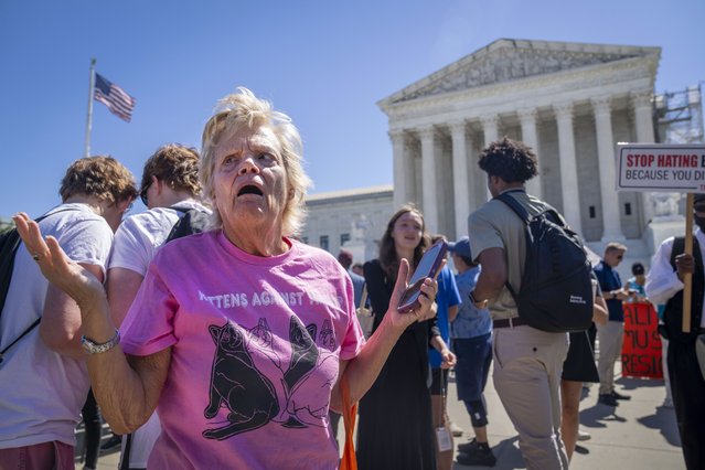 Celeste McCall, of Washington, reacts in confusion, Monday, July 1, 2024, outside the Supreme Court in Washington after decisions were announced. “I'm confused I was told (Trump) has no immunity for unofficial acts”, says McCall. “I don't even know what that means. I'm beyond confused”. (Photo by Jacquelyn Martin/AP Photo)