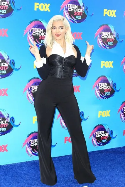 US singer Bebe Rexha arrives for the Teen Choice Awards 2017 at the Galen Center in Los Angeles, California, USA, 13 August 2017. The Teen Choice Awards celebrate teen icons in film, TV, music, sports, fashion and the web. (Photo by Nina Prommer/EFE)