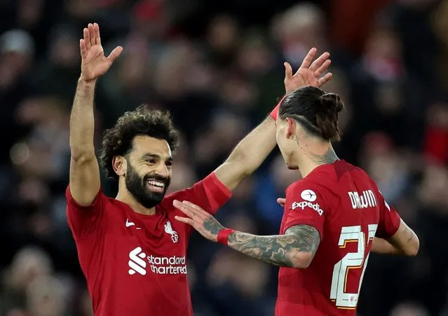 Darwin Nunez of Liverpool (R) celebrates scoring the second goal with team mate Mohamed Salah during the UEFA Champions League group A match between Liverpool FC and SSC Napoli at Anfield on November 1, 2022 in Liverpool, United Kingdom. (Photo by Carl Recine/Reuters)