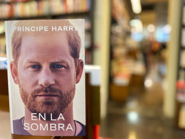Britain's Prince Harry's book “Spare” is seen in a bookstore, before its official release date, in Barcelona, Spain on January 5, 2023. (Photo by Nacho Doce/Reuters)