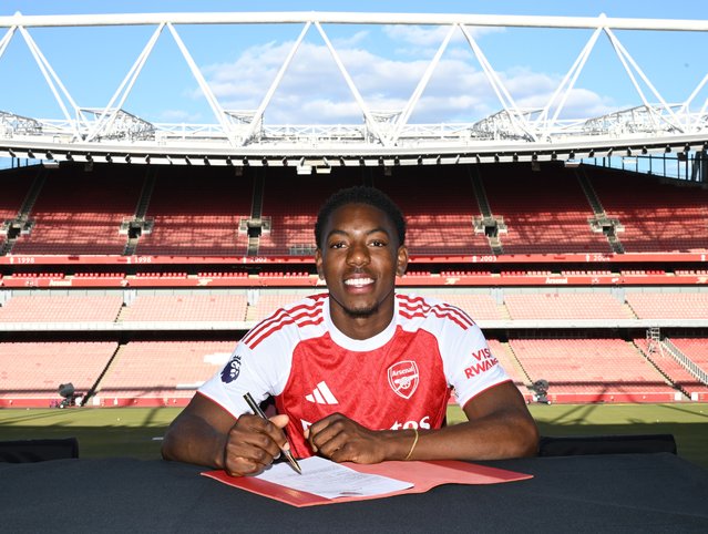 Myles Lewis-Skelly signs a new long term contract for Arsenal FC at Emirates Stadium on June 26, 2025 in London, England.  (Photo by Stuart MacFarlane/Arsenal FC via Getty Images)