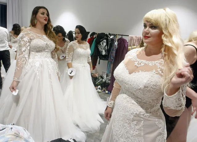 Contestants seen preparing at backstage during the “Miss Ukraine Plus Size” beauty pageant in Kiev, Ukraine on October 29, 2018. (Photo by Pavlo Gonchar/SOPA Images via ZUMA Wire)