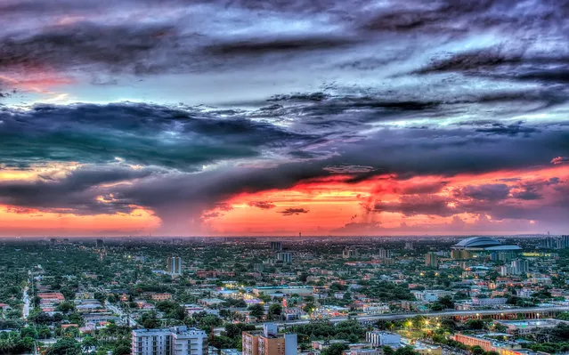 “Sunset the day before tropical storm Isaac”. Miami, 2012. (Photo by lostINmia)