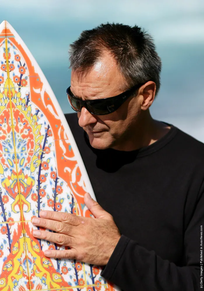 Sydney Artist Exhibits Islamic Inspired Surfboards