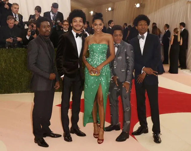 Cast members of the TV series “The Get Down” arrive at the Metropolitan Museum of Art Costume Institute Gala (Met Gala) to celebrate the opening of “Manus x Machina: Fashion in an Age of Technology” in the Manhattan borough of New York, May 2, 2016. (Photo by Lucas Jackson/Reuters)