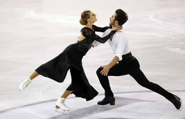 France's Gabriella Papadakis and Guillaume Cizeron perform during the Ice Dance short program at the ISU Grand Prix of Figure Skating final in Barcelona December 12, 2014. (Photo by Albert Gea/Reuters)