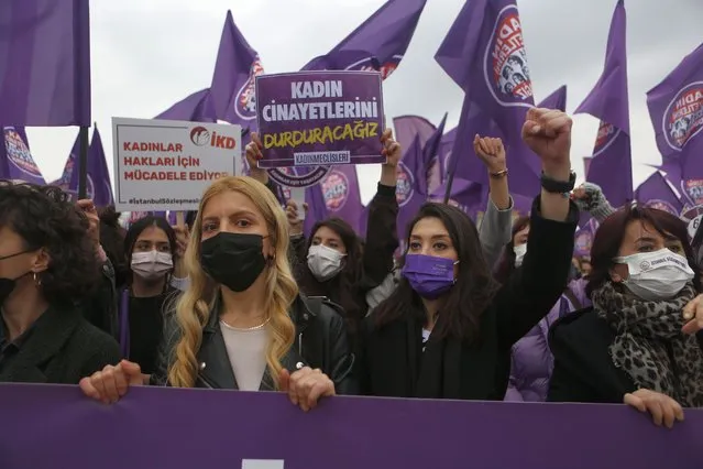 Protesters chant slogans during a rally in Istanbul, Saturday, March 20, 2021. Turkey's President Recep Tayyip Erdogan's overnight decree annulling Turkey's ratification of the Istanbul Convention is a blow to women's rights advocates, who say the agreement is crucial to combating domestic violence. Turkey was the first country to sign 10 years ago and that bears the name of its largest city. (Photo by Mehmet Guzel/AP Photo)
