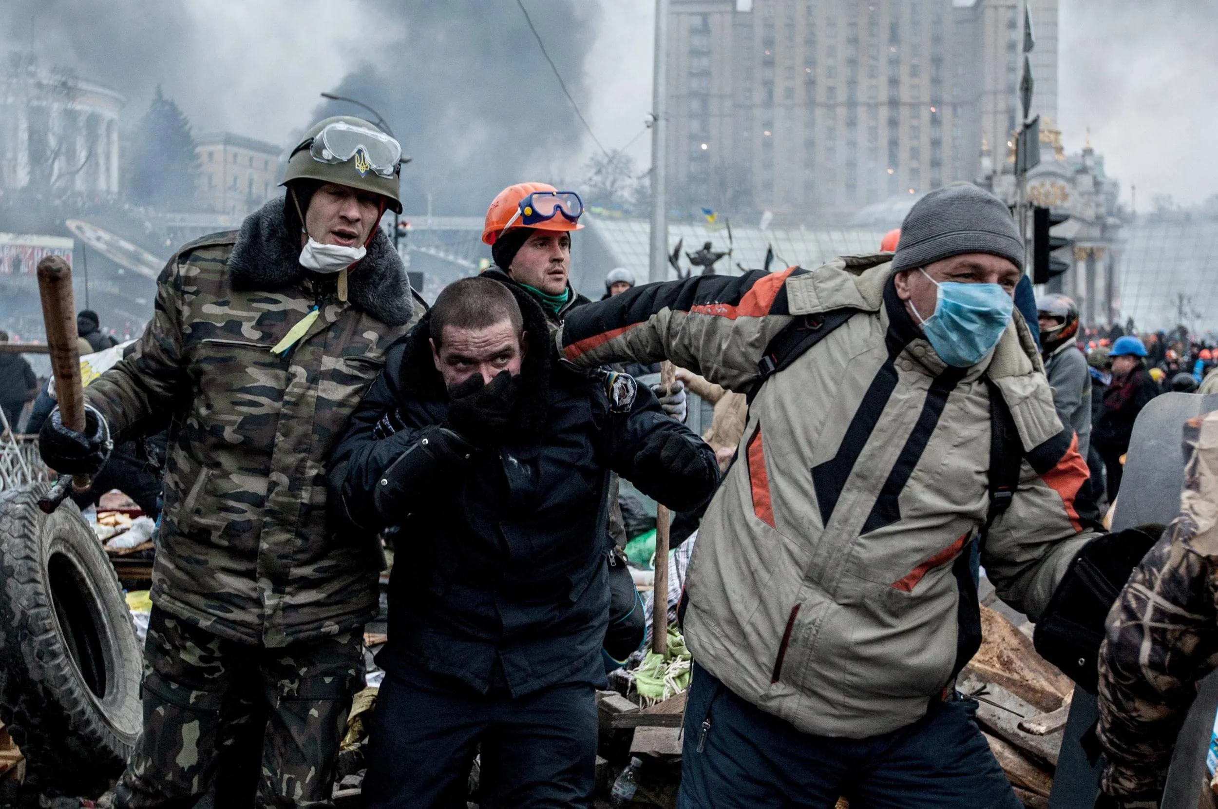 Евромайдан это. Киев 2014. Евромайдан на Украине в 2014 Беркут. Майдан на Украине в 2014 фото.