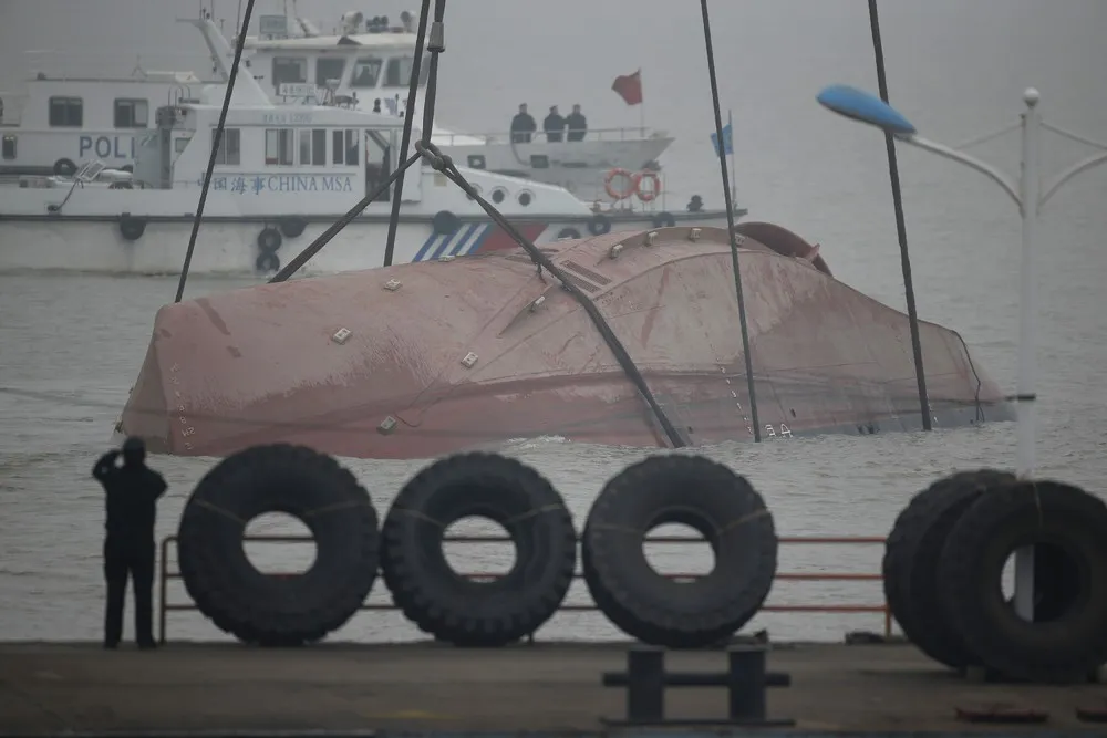 China Boat Capsize on Yangtze River