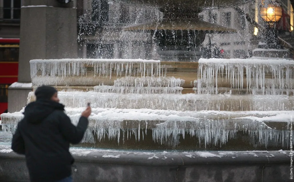 Heavy Snow Falls Across United Kingdom