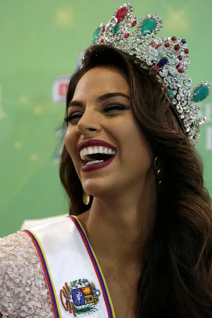 Miss Venezuela 2016 Keysi Sayago smiles during a news conference in Caracas, Venezuela October 6, 2016. (Photo by Marco Bello/Reuters)