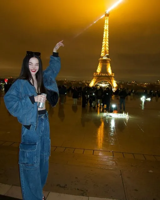 American singer and actress Dove Cameron plays tourist in Paris in the last decade of October 2023. (Photo by Dovecameron/Instagram)