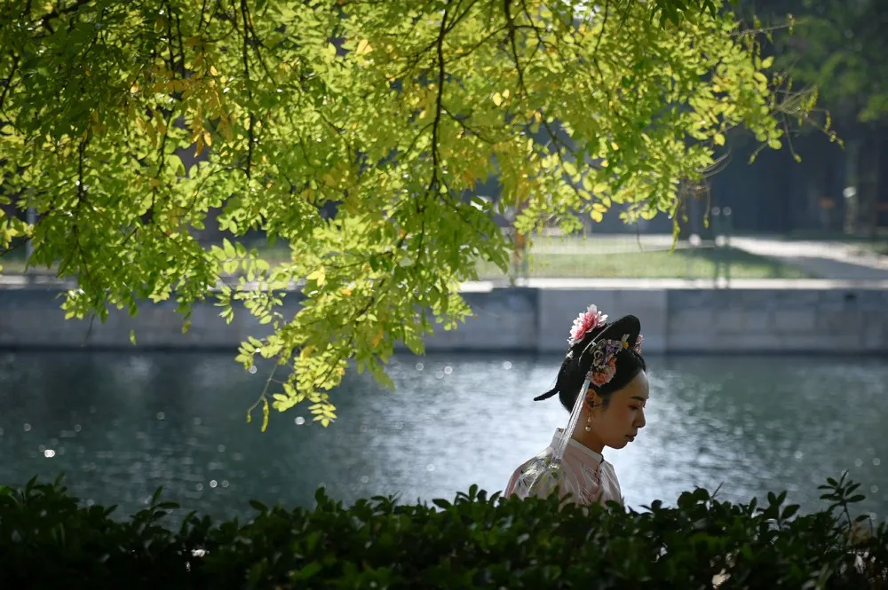 A Look at Life in China, Part 1/2