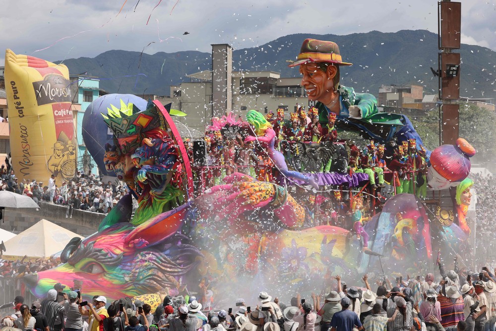 Pictures of the Year 2024, Part 005/240