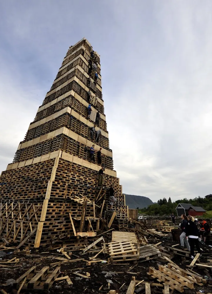 Slinningsbålet – The Biggest Bonfire in the World