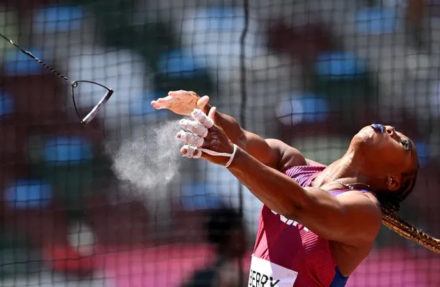 USA's Gwen Berry competes in the women's hammer throw qualification during the Tokyo 2020 Olympic Games at the Olympic Stadium in Tokyo on August 1, 2021. (Photo by Dylan Martinez/Reuters)